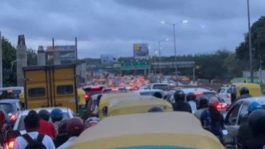 'Friend reached Dubai and am still stuck here': Instagram post on Bengaluru traffic goes viral; netizens react