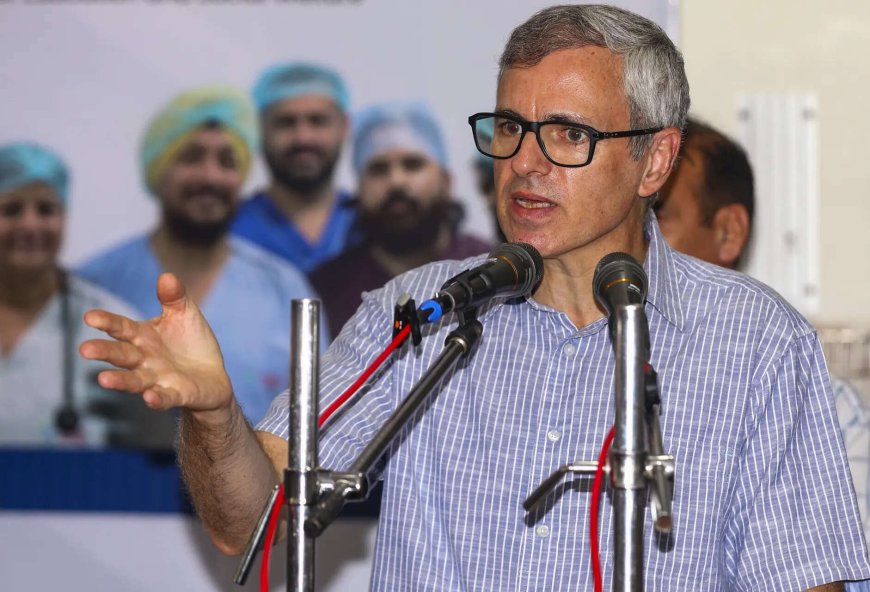 LG pats J&K police, BJP slams Omar for ‘taking on’ cops