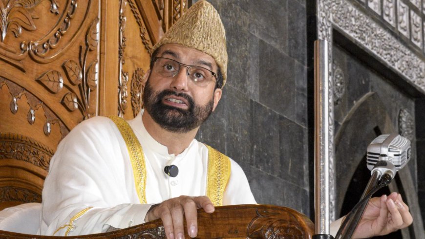 Mirwaiz allowed to deliver Friday sermon after two weeks; says frequent house arrest will not change facts