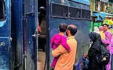 Kulgam op enters Day 7; Northern Commander, DGP review situation