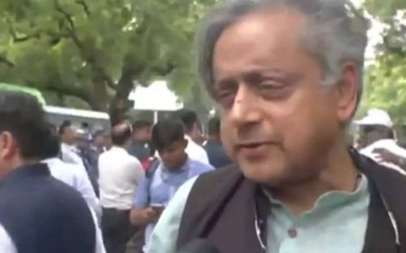 'We want answers, not attacks': Shashi Tharoor backs Rahul Gandhi's 'vote theft' claims; joins INDIA bloc protest