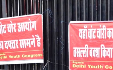 'Vote chor commission': Youth Congress protests against EC; puts up banners outside poll panel's office