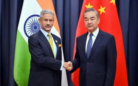 Constructive approach to ties, de-escalation essential, EAM to Wang