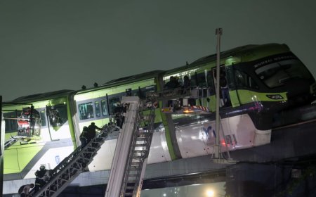Overcrowding, power glitch: Why Mumbai monorail got stuck? Over 400 rescued