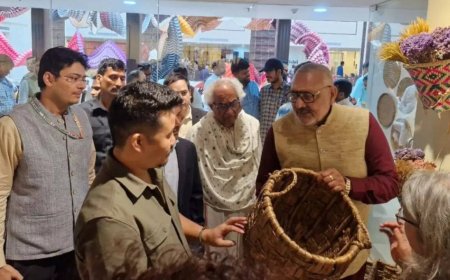 Push for handicrafts: Textiles minister Giriraj Singh inaugurates retail hub in Delhi; ‘The Kunj’ envisaged as a model for initiatives nationwide