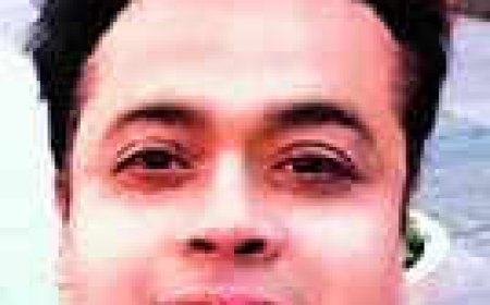 SC refuses to quash FIR but gives YouTuber relief