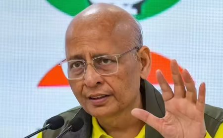 Prowess in English: Justice Krishna Iyer's language skills compared to Shashi Tharoor in Supreme Court; CJI says can't stop reactions