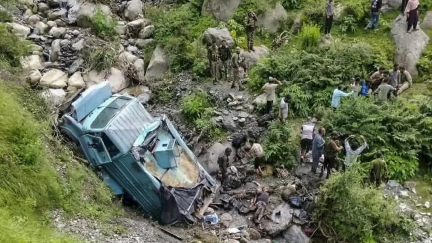CRPF vehicle falls into Udhampur gorge, 2 jawans dead