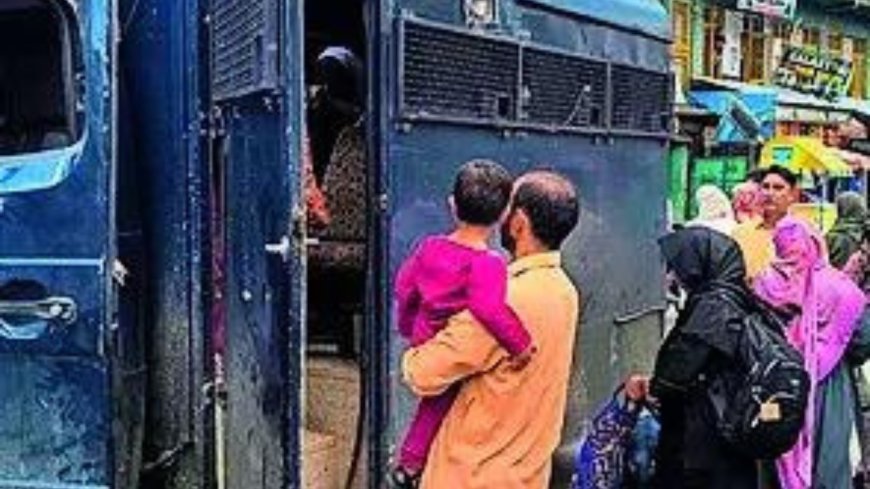 Kulgam op enters Day 7; Northern Commander, DGP review situation