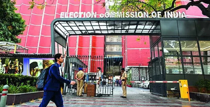 Law mandates sharing of draft roll details only with political parties, EC tells SC