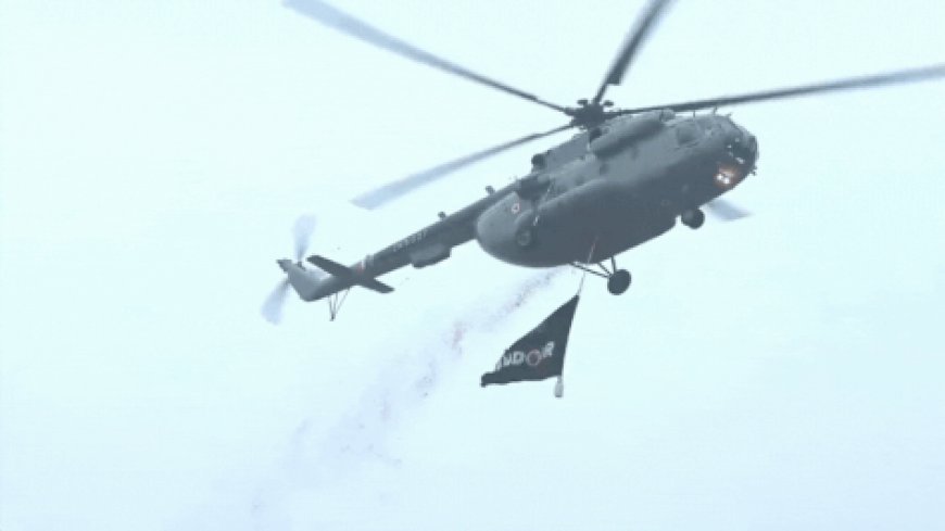 Independence Day 2025: Tiranga, Operation Sindoor banner soar above Red Fort - video