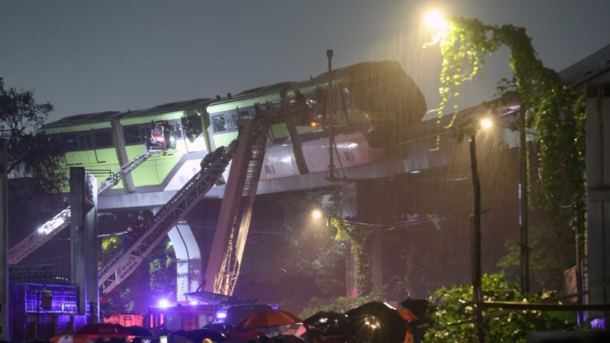 'Train overcrowded': Monorail breaks down, stuck between 2 stations; over 400 passengers evacuated
