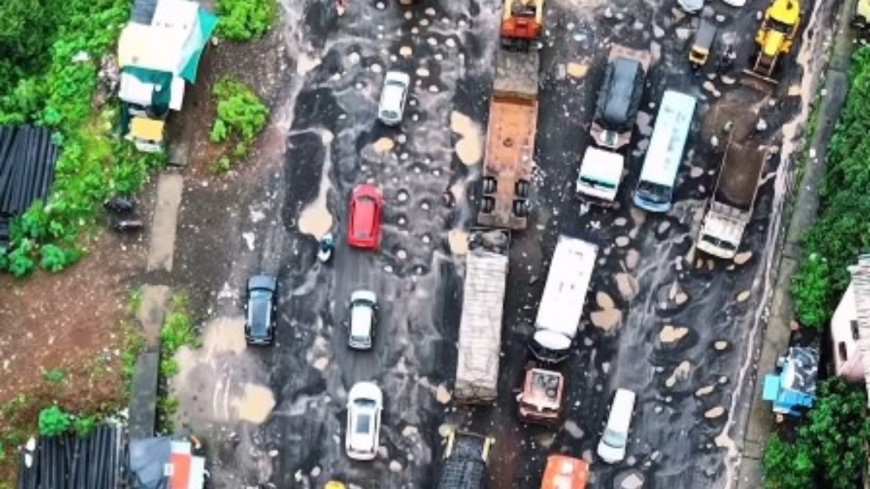 Watch: Crater-like potholes on Chiplun’s Vashishti bridge; NHAI says not its jurisdiction