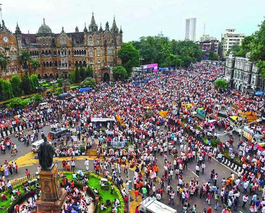 Jarange begins fast as 30k supporters bring traffic to a halt in south Mumbai
