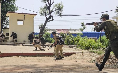 Amid hostile weather, search op continues in Poonch