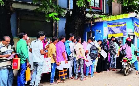 SIR-NRC panic in West Bengal drives mad rush for documents