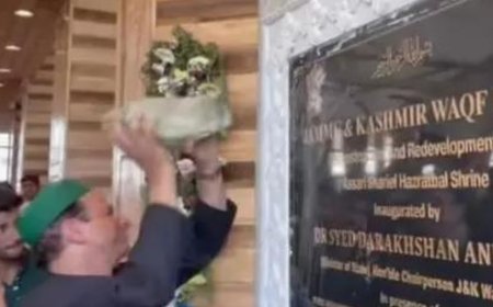 Hazratbal plaque vandalism row : BJP vows strict action; Omar Abdullah asks why was national emblem at a shrine?