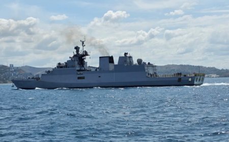 Indian warship leads fleet review of Papua New Guinea’s Independence Day celebrations