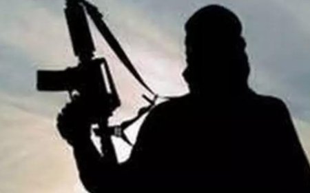 Jharkhand: Hardcore Naxalite Amit Handsa carrying Rs 10 lakh bounty killed in Chaibasa; security forces recover huge cache of weapons