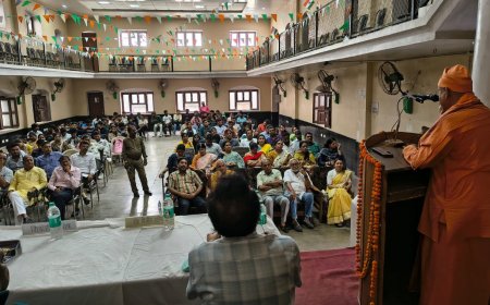 Lucknow College hosts lecture series on human civilization to mark Vivekananda and Gandhi anniversaries