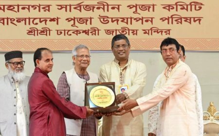 'We're a broader family': Yunus visits Dhakeshwar temple; assures Hindus of equal rights ahead of Durga Puja