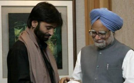 'Manmohan Singh conveyed his gratitude': Yasin Malik claims ex-PM thanked him for meeting Hafiz Saeed; submits affidavit in Delhi high court