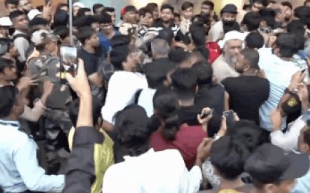 Slaps, punches and pushes: iPhone 17 frenzy turns violent at Mumbai Apple store - watch video