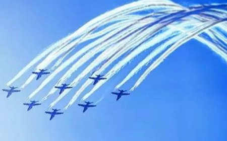 Warbird MiG-21 flies into history