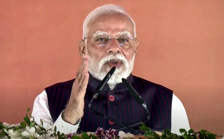 Spirit of 'nation first' paramount for RSS volunteers, says PM Modi