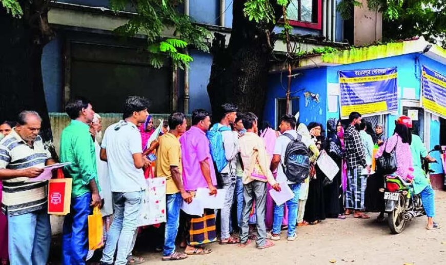 SIR-NRC panic in West Bengal drives mad rush for documents