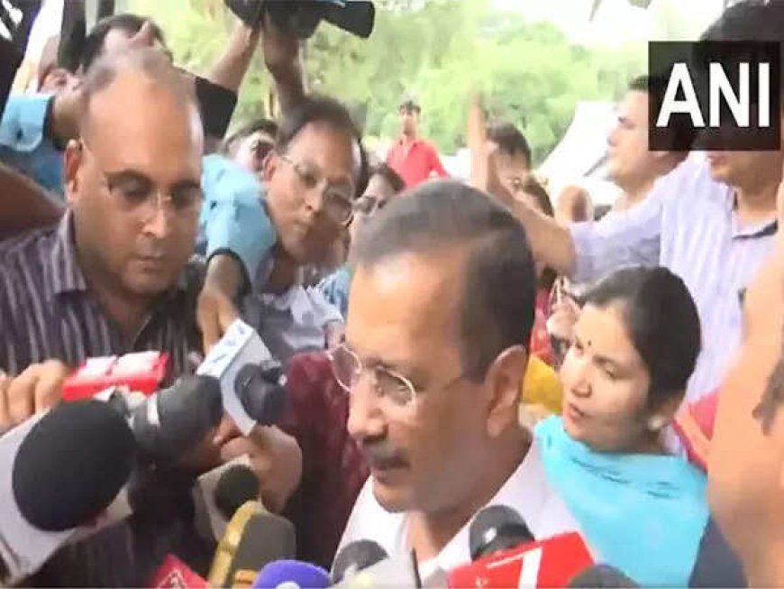 AAP chief Arvind Kejriwal inspects flood affected areas in Delhi, urges aid and support from government
