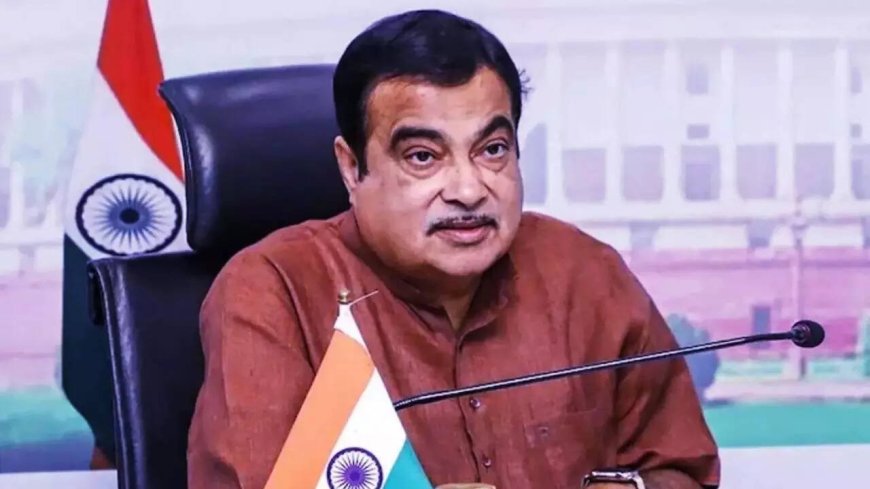 Gadkari seeks Sitharaman incentives for scrapping old vehicles