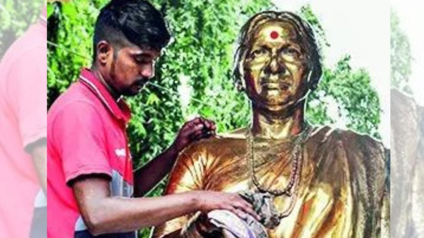 Meenatai's statue desecrated, 1 held amid political outrage