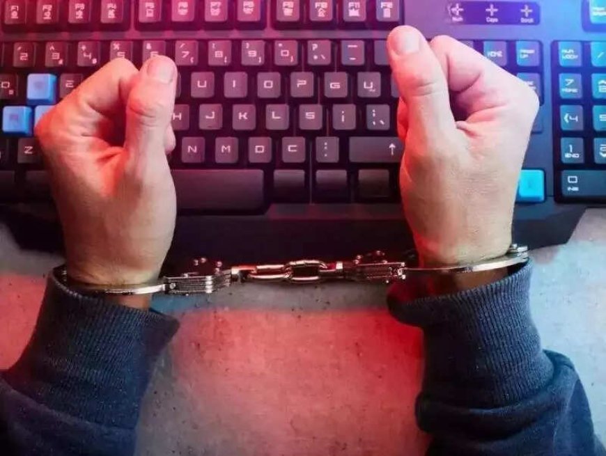 UP: Cyber fraud racket busted; 2 held for extorting Rs 33 lakh from retired engineer