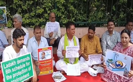 Social activists protest outside Jodhpur collectorate office demanding release of Sonam Wangchuk