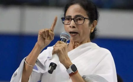 Mamata visits BJP MP injured in attack