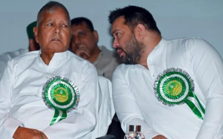 Bihar polls: Lalu distributes tickets to RJD loyalists; Tejashwi steps in late night to reverse move