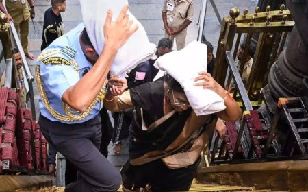 Historic visit: President Murmu becomes first woman head of state to offer prayers at Sabrimala— See pictures and videos