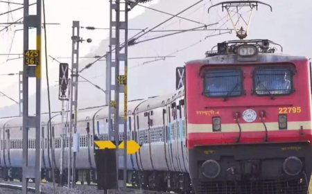 Railways aims at having quick cleaning teams after every 3-4 stations, wash toilets in under a minute