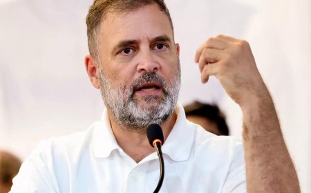 Bihar train trips inhuman: Rahul; 12k spl trains running, 1.5cr travelled: Rlys