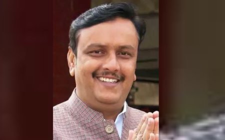 Ex-DSP shoots AAP neta in Punjab, 'on the run'