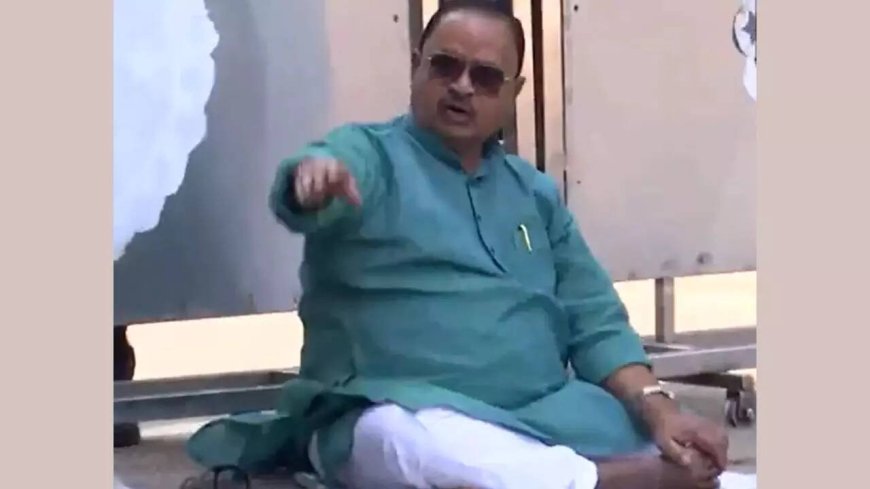 Bihar polls: JD(U) MLA sits outside CM Nitish's house over ticket; refuses to move