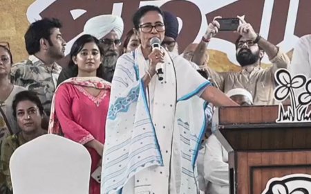SIR showdown in Bengal: CM Mamata takes out rally in Kolkata against revision exercise; slams EC