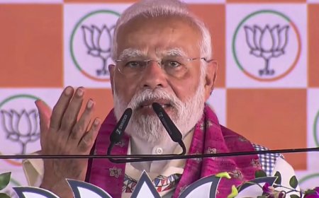 PM attacks Congress: Key verses of Vande Mataram dropped in 1937