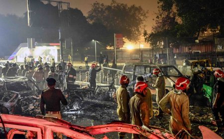 Delhi blast: Leaders express grief over loss of lives; demand swift investigation