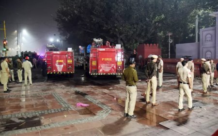 Delhi car blast: The blast, panic and reaction - how the events unfolded