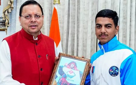 Uttarakhand: 16-year-old Sachin Kumar, who conquered Mount Everest, meets CM Dhami