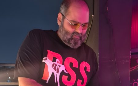 'Not clicked at comedy club': Kunal Kamra wears T-shirt mocking RSS; BJP warns of police action