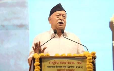 'Some Bharatiya people don't know our own languages,' says RSS chief; calls for introspection