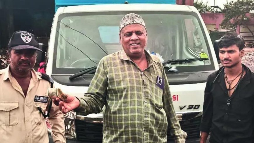 Cash in trash: Gujarat fruit seller sifts through garbage to recover Rs 60,000